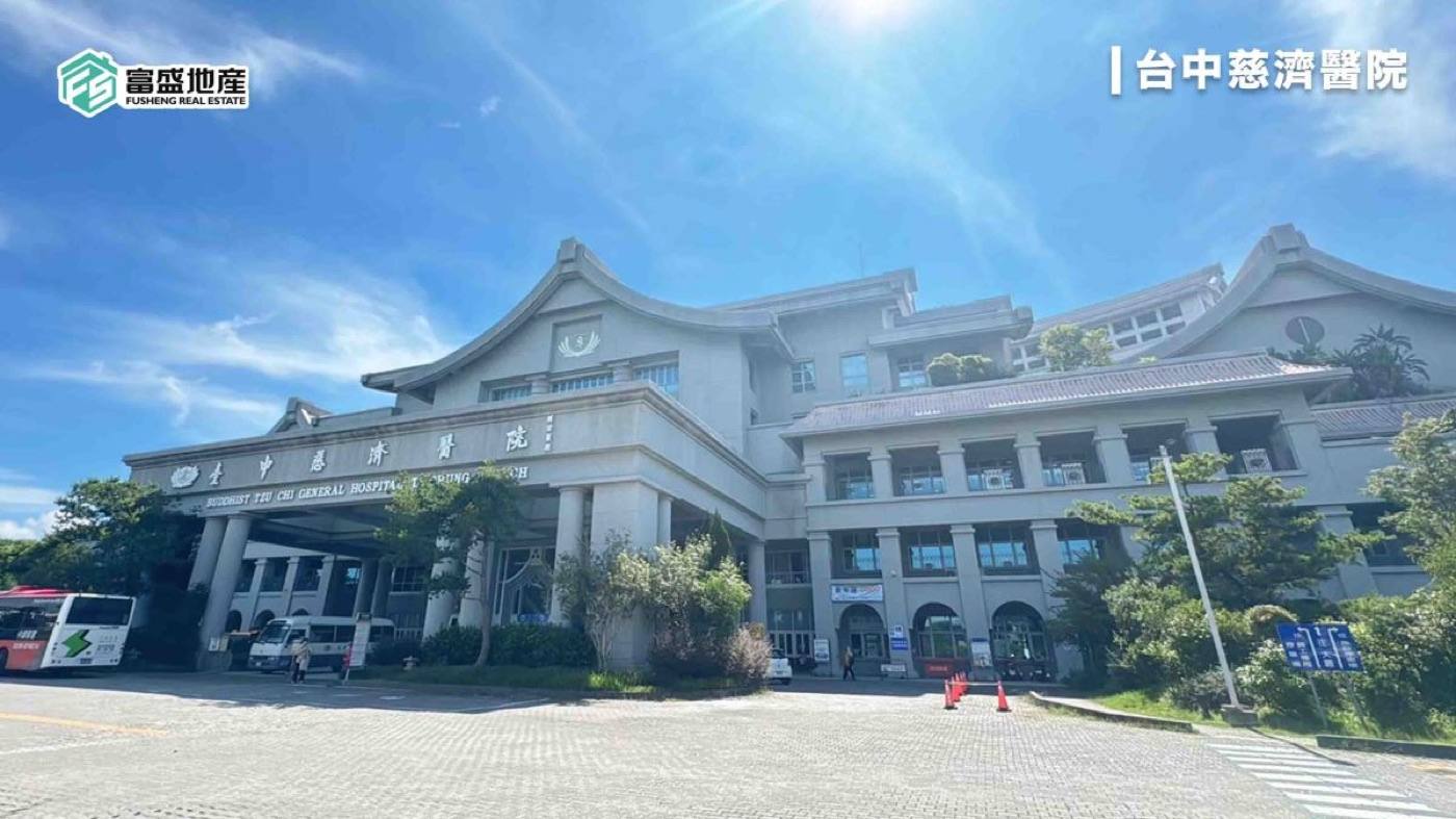 Tzu Chi Hospital, Tanzi, on the north-east edge